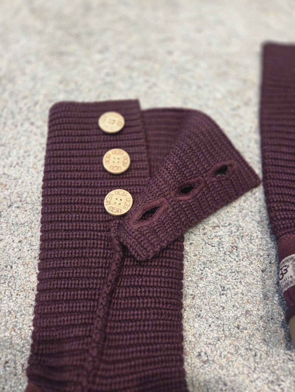UGG Classic Cardy Knit Boots burgundy Womans Size 6 - Picture 7 of 11